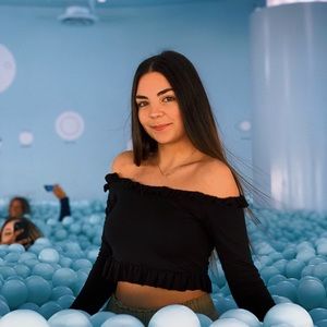 Meet your Posher, Samantha